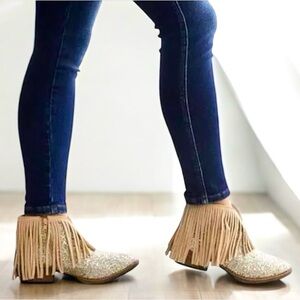 Wild G Women's Taupe Glitter Fringe Western Style Ankle Boots Booties Size 7